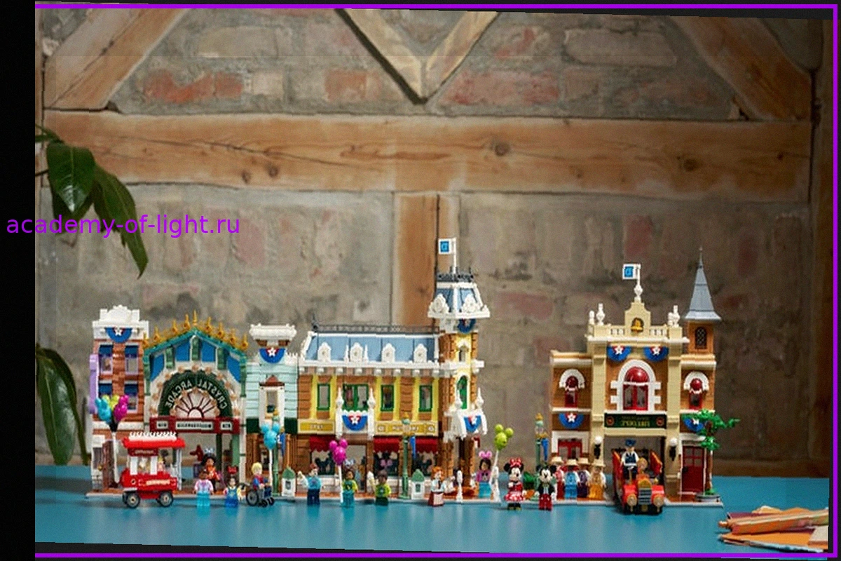 Представлен набор LEGO Disney Main Street U.S.A.